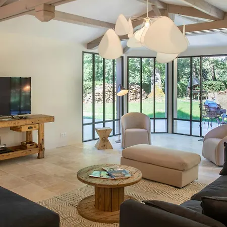 Renovated Dovecote Near The Of Albi בית נופש *