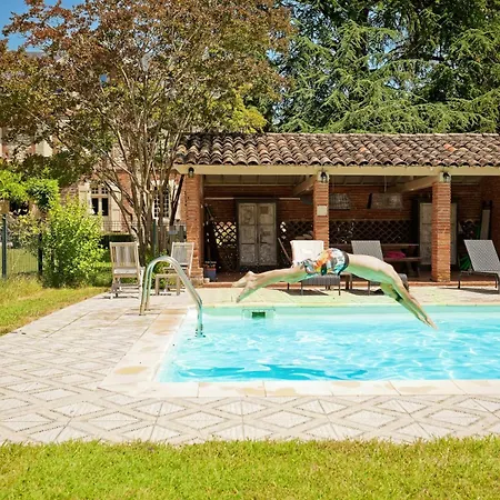 Renovated Dovecote Near The Of Albi Marssac-sur-Tarn